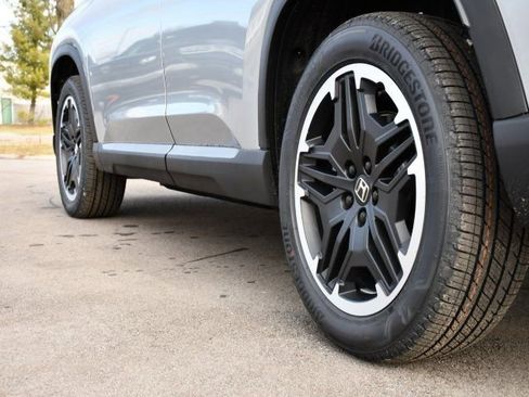 New 2026 Honda Pilot Touring image 10