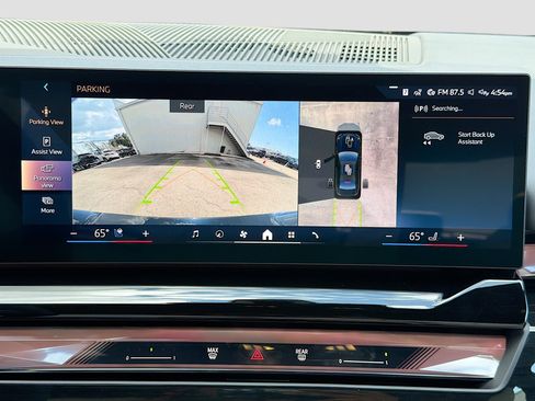 New 2027 BMW 550e xDrive w/ Executive Package AWD/4WD image 32