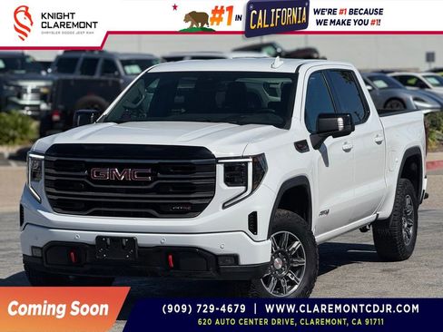 Used 2025 GMC Sierra 1500 AT4 image 1