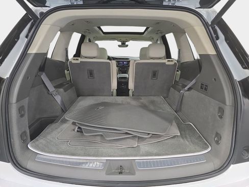 Used 2023 Cadillac XT6 Premium Luxury w/ Technology Package image 29