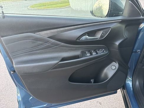 Certified 2024 Buick Envista Sport Touring w/ Convenience II Package image 15