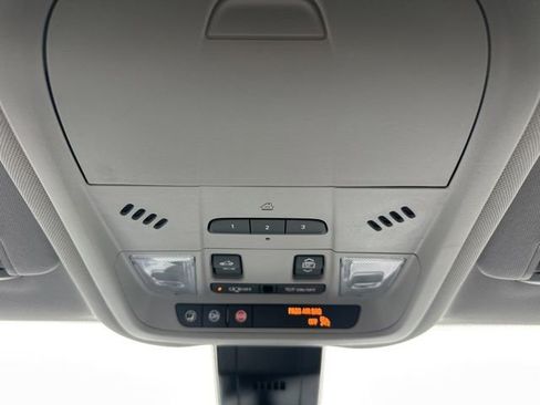 Used 2022 GMC Terrain SLT w/ Tech Package AWD/4WD image 20