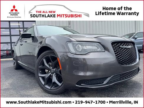 Used 2023 Chrysler 300 Touring w/ Sport Appearance Package RWD image 1