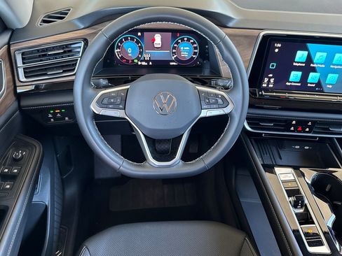 Used 2026 Volkswagen Atlas SE AWD/4WD image 30