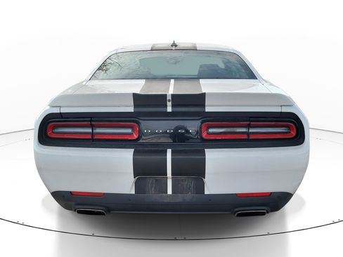 Used 2017 Dodge Challenger GT w/ Technology Group image 6
