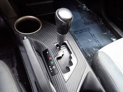 Used 2015 Toyota RAV4 LE image 19