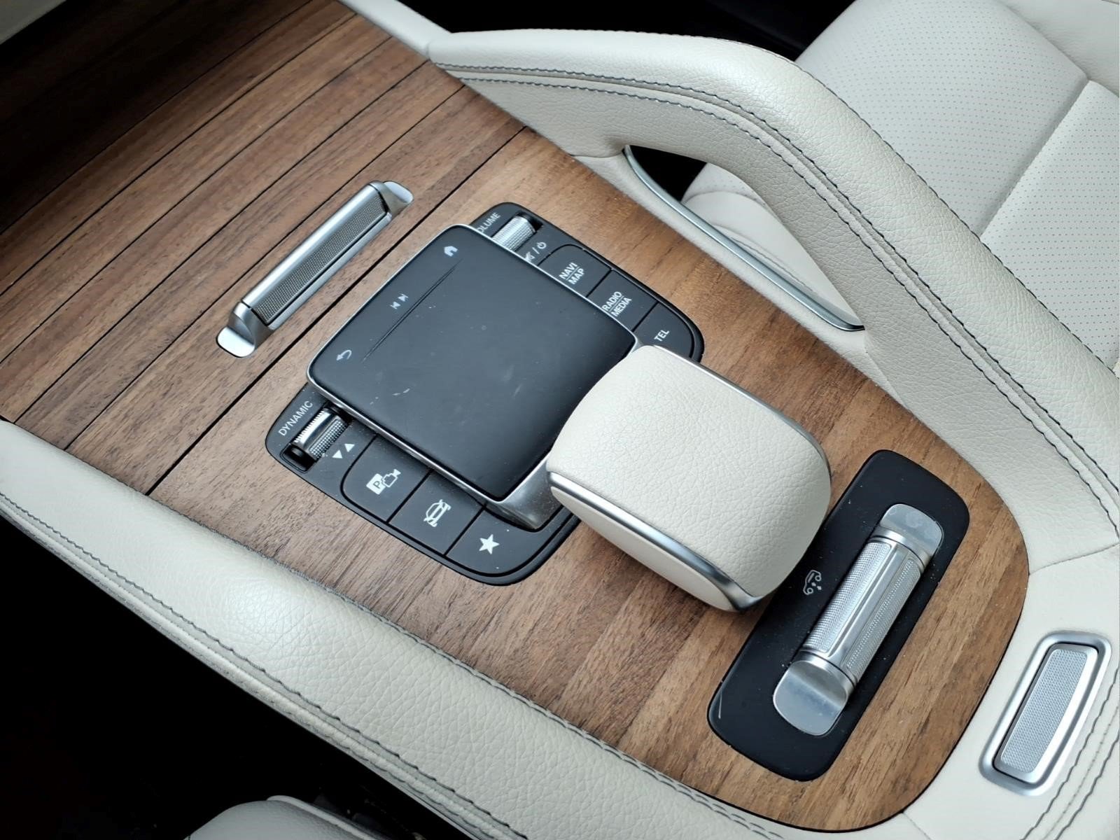 Certified 2022 Mercedes-Benz GLS 450 4MATIC image 17
