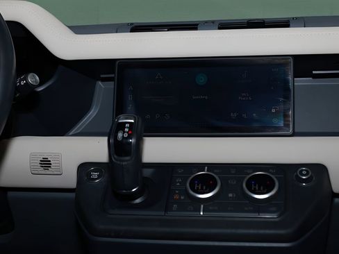 Used 2023 Land Rover Defender 110 X-Dynamic SE image 26