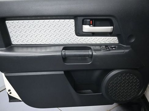 Used 2008 Toyota FJ Cruiser 4WD image 21