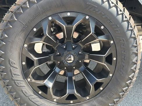 Used 2025 Ford F150 XLT w/ Equipment Group 301A Standard AWD/4WD image 7
