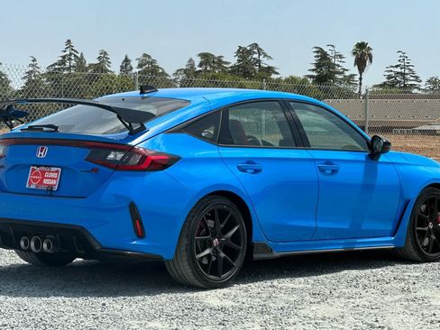 Used 2026 Honda Civic Type R image 3
