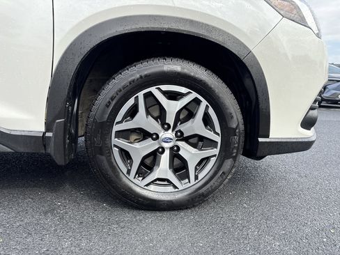 Certified 2023 Subaru Forester Premium AWD/4WD image 27