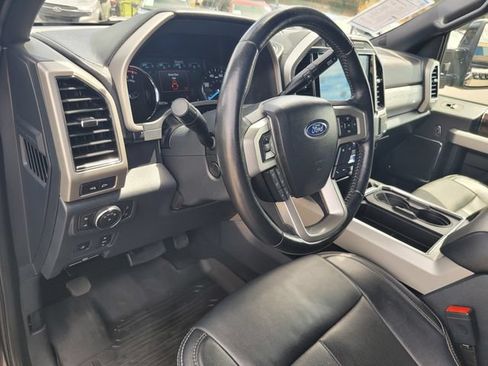 Certified 2022 Ford F250 Lariat w/ Black Appearance Package AWD/4WD image 9