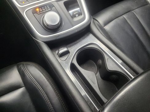 Used 2015 Chrysler 200 C FWD image 26