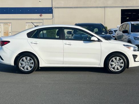Used 2022 Kia Rio S FWD image 3