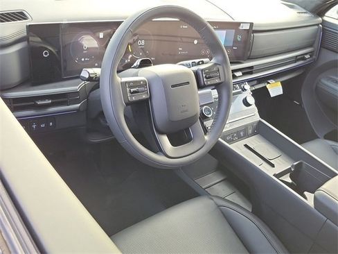 New 2025 Hyundai Santa Fe Calligraphy image 2