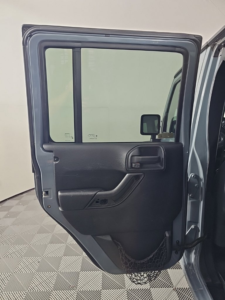 Used 2015 Jeep Wrangler Unlimited Sport w/ Quick Order Package 24S AWD/4WD image 15
