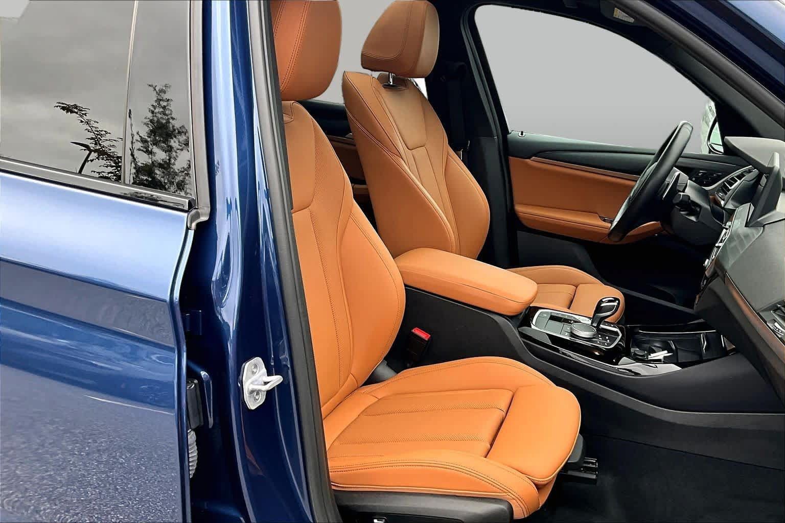 Used 2024 BMW X3 sDrive30i w/ Premium Package RWD image 9
