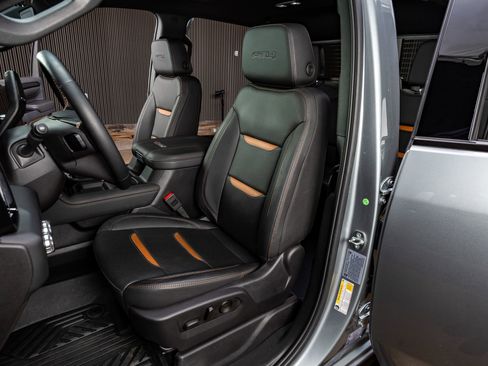 Used 2024 GMC Sierra 2500 AT4 w/ AT4 Premium Plus Package image 30