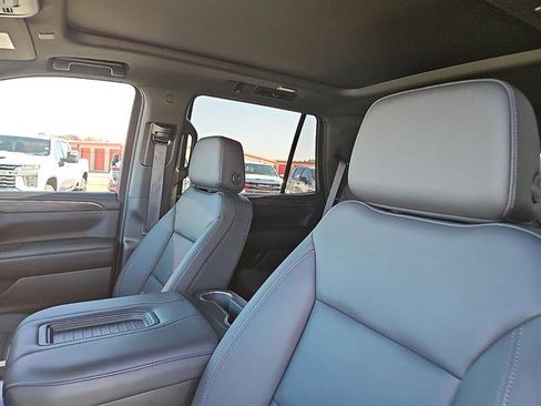 Used 2024 Chevrolet Tahoe Z71 w/ Luxury Package image 13