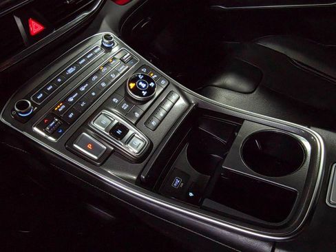 Used 2021 Hyundai Santa Fe Calligraphy AWD/4WD image 30