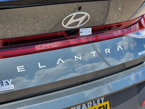 New 2025 Hyundai Elantra Sport image 17