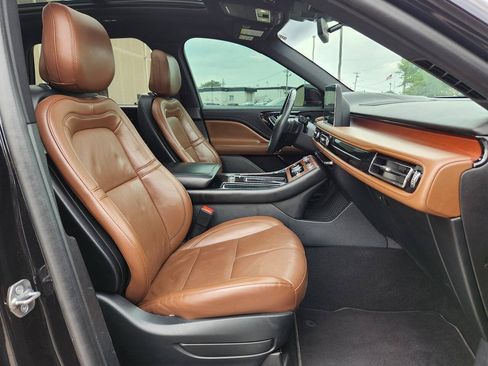 Used 2020 Lincoln Aviator Reserve w/ Equipment Group 201A AWD/4WD image 15
