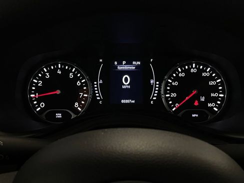 Used 2023 Jeep Renegade Latitude AWD/4WD image 16