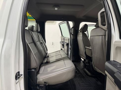 Used 2022 Ford F250 XL w/ Power Equipment Group AWD/4WD image 15