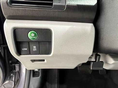 Used 2015 Honda Accord Touring image 12
