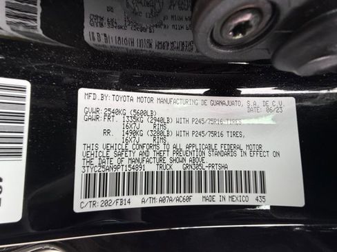 Used 2023 Toyota Tacoma SR image 27