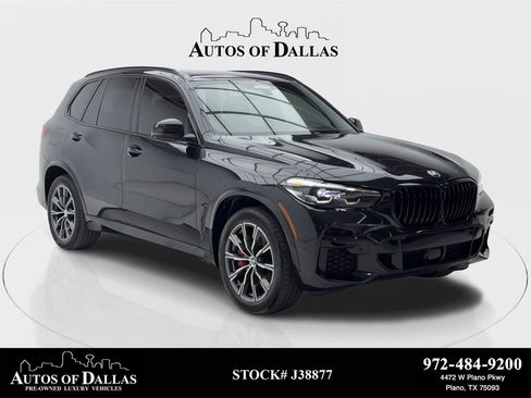 Used 2022 BMW X5 M50i image 1