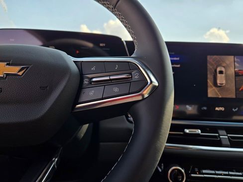 New 2026 Chevrolet Equinox EV LT image 26