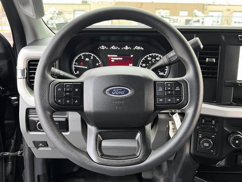 Used 2024 Ford F550 4x4 SuperCab Super Duty image 19