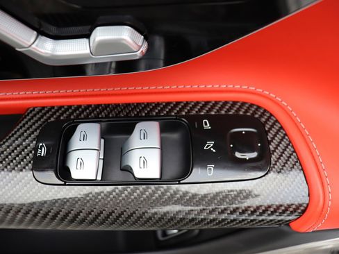 Used 2022 Mercedes-Benz SL 63 AMG 4MATIC image 25