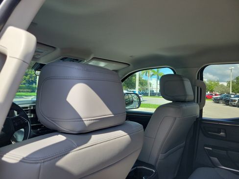 Used 2024 Toyota Tundra SR5 w/ SR5 Premium Package AWD/4WD image 14