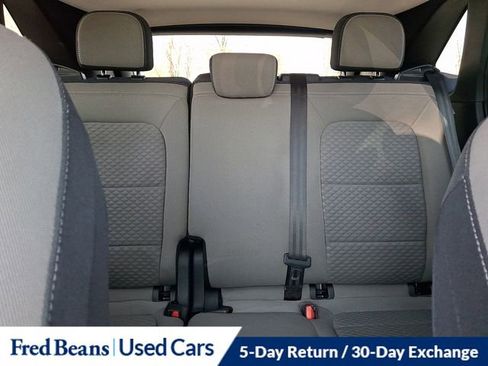 Certified 2022 Ford Escape SE w/ SE Sport Appearance Package image 18