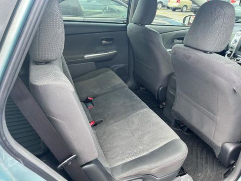 Used 2013 Toyota Prius V image 9