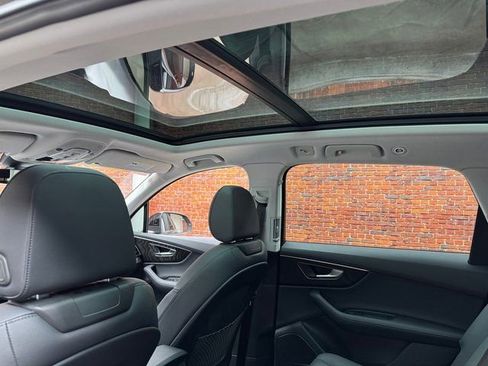 Used 2023 Audi Q7 3.0T Premium Plus w/ Premium Plus Package image 3