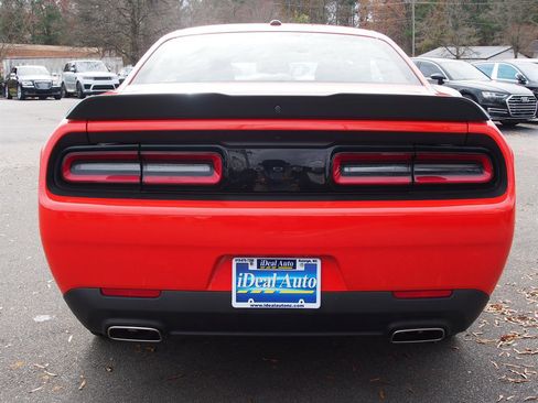 Used 2023 Dodge Challenger SXT w/ Blacktop Package image 4