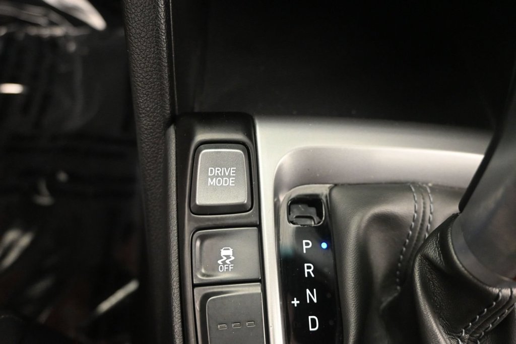 Used 2019 Hyundai Veloster Turbo FWD image 28