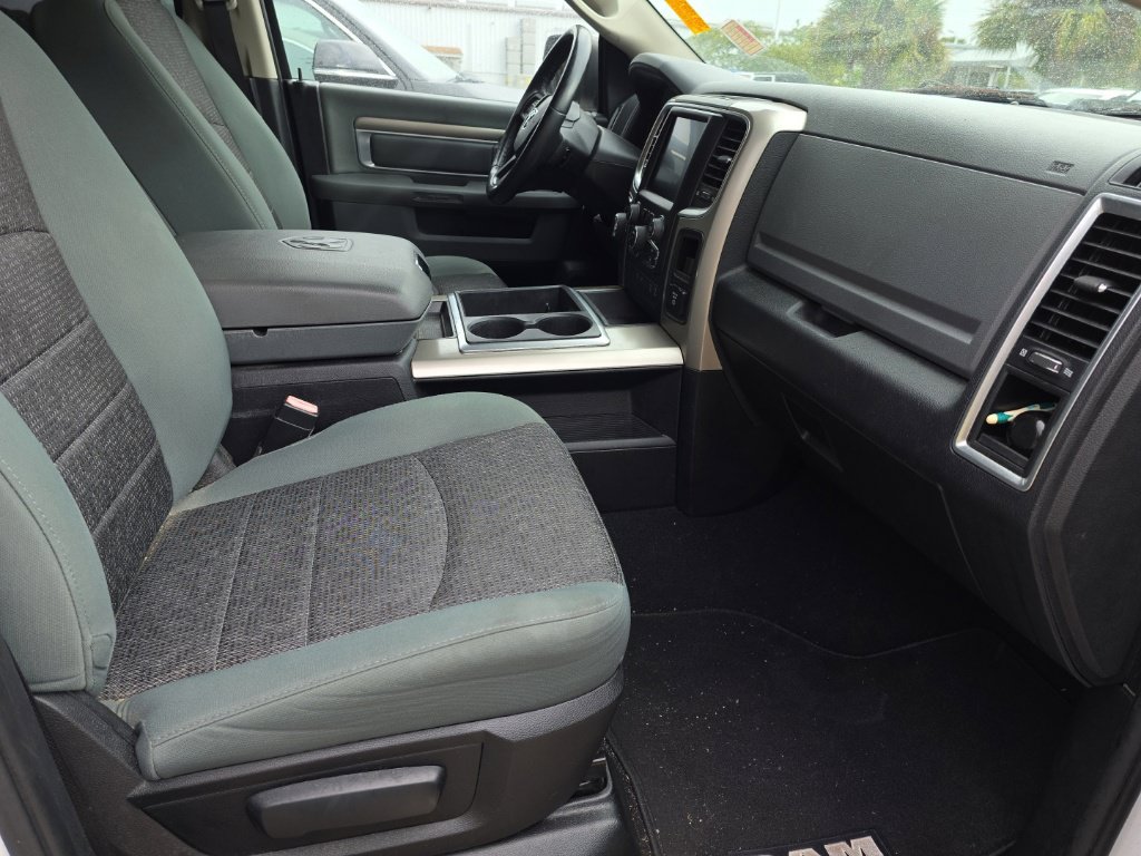 Used 2015 RAM 1500 Lone Star RWD image 18
