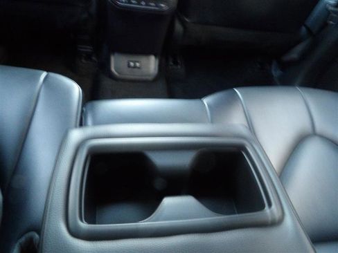 Used 2021 Toyota Highlander XLE image 20