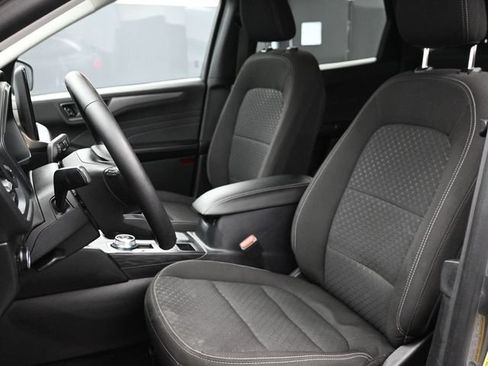 Used 2023 Ford Escape Active w/ Tech Pack #1 FWD image 6