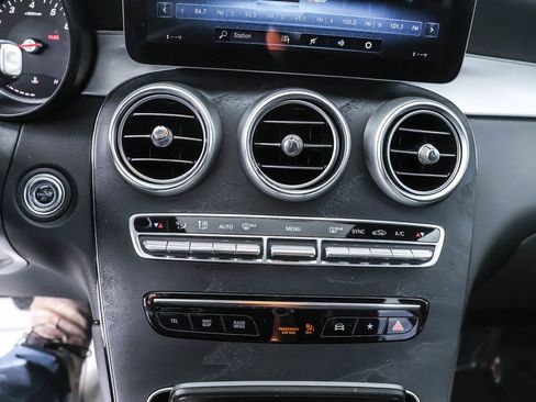 Used 2021 Mercedes-Benz GLC 300 4MATIC Coupe image 20