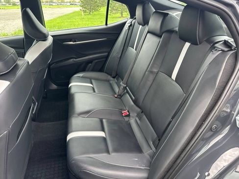 Used 2025 Toyota Camry SE FWD image 13