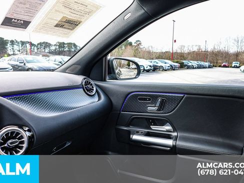 Used 2025 Mercedes-Benz GLA 250 4MATIC image 47