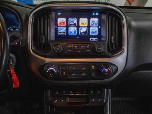 Used 2018 Chevrolet Colorado ZR2 w/ ZR2 Midnight Special Edition image 4