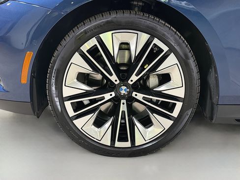 Used 2026 BMW 530i RWD image 42