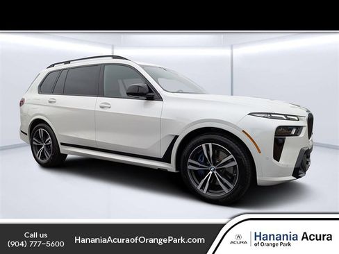 Used 2025 BMW X7 M60i image 1